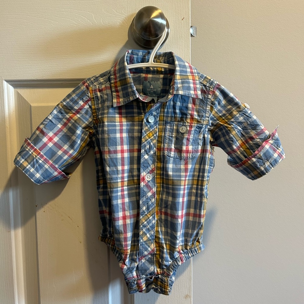 ♥️3/$15♥️Baby Gap Baby Boy Dress Shirt Onsie
